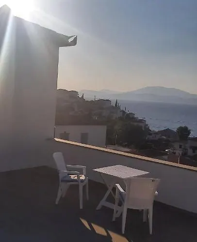 Tsitsinakis Traditional House