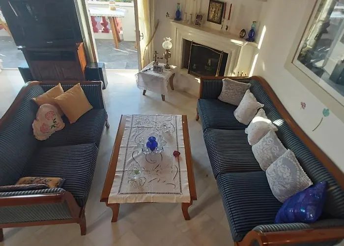 Tsitsinakis Traditional House